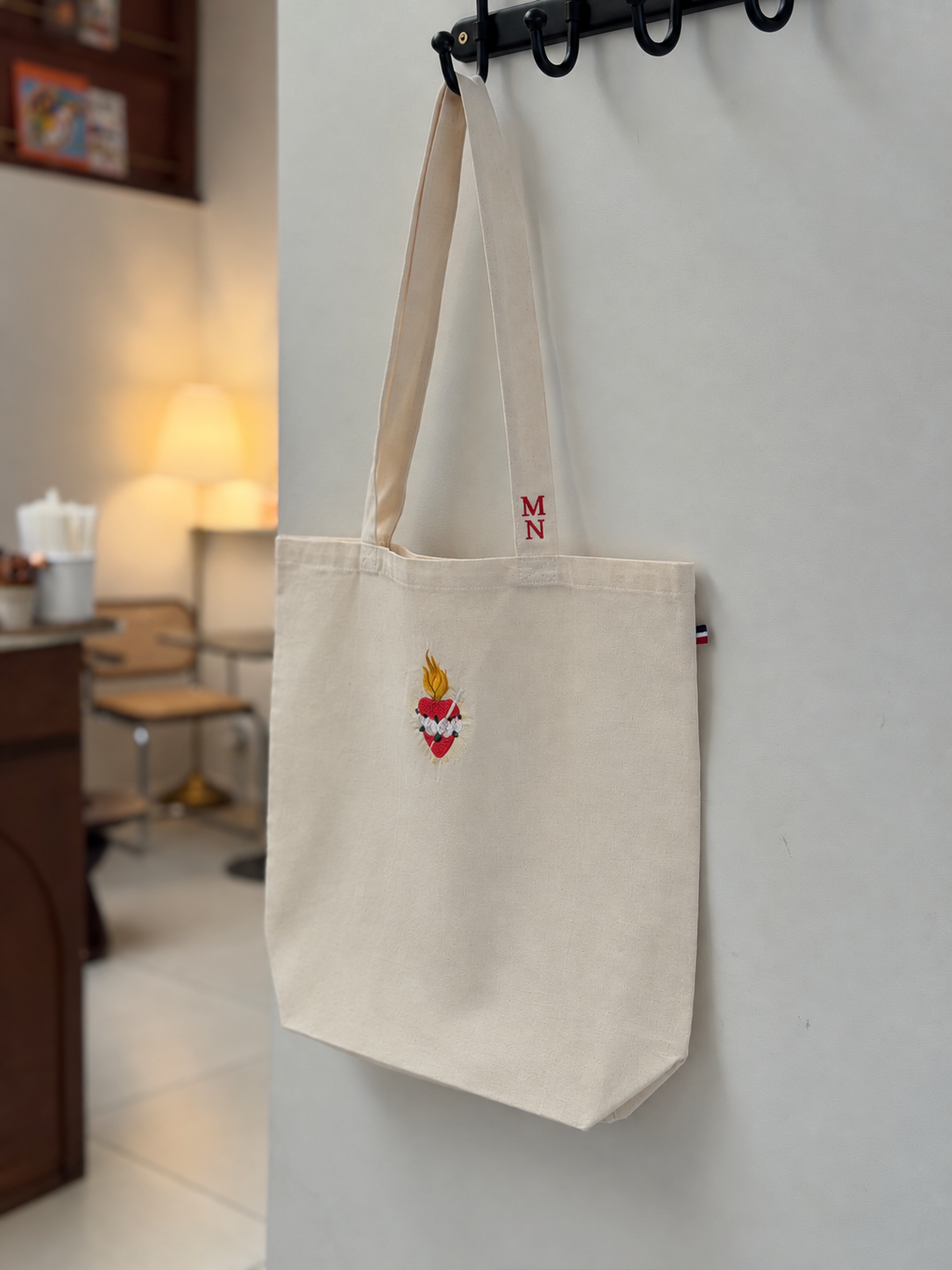 Tote bag
